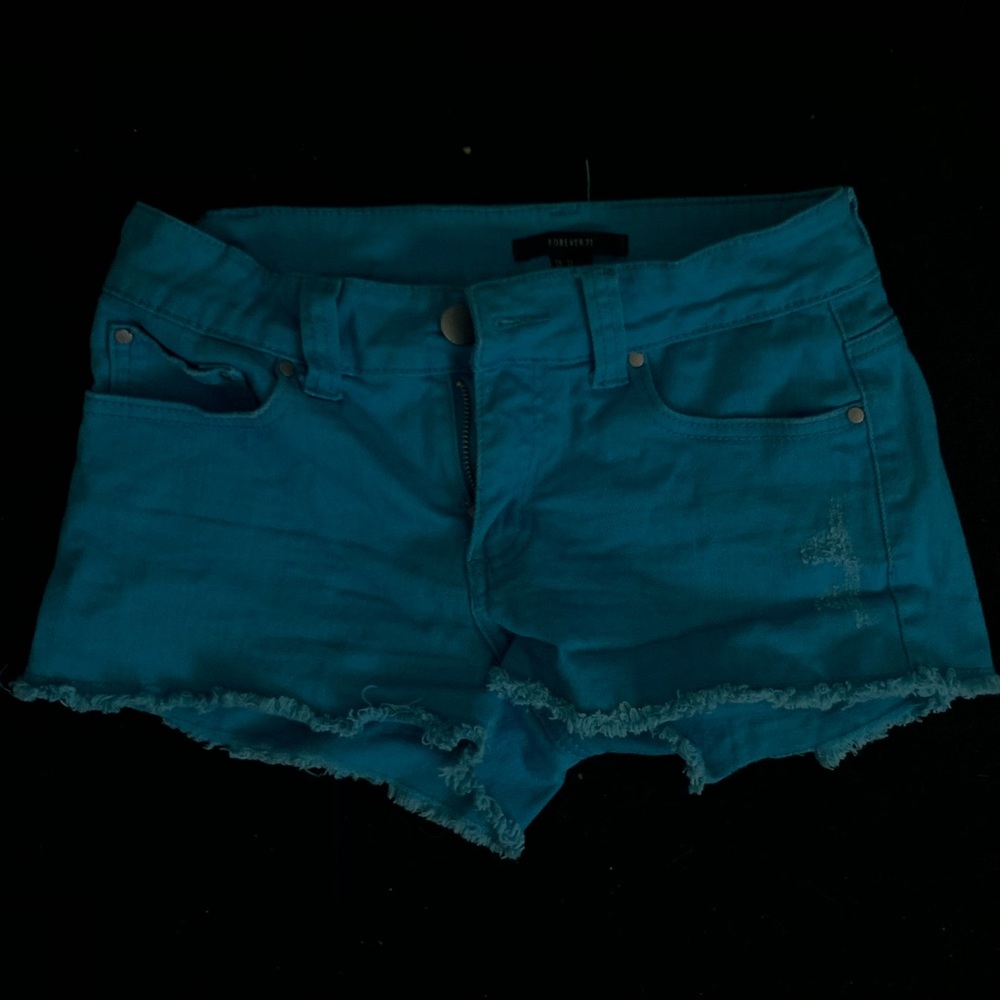 BLUE MID-RISE FOREVER 21 SHORTS